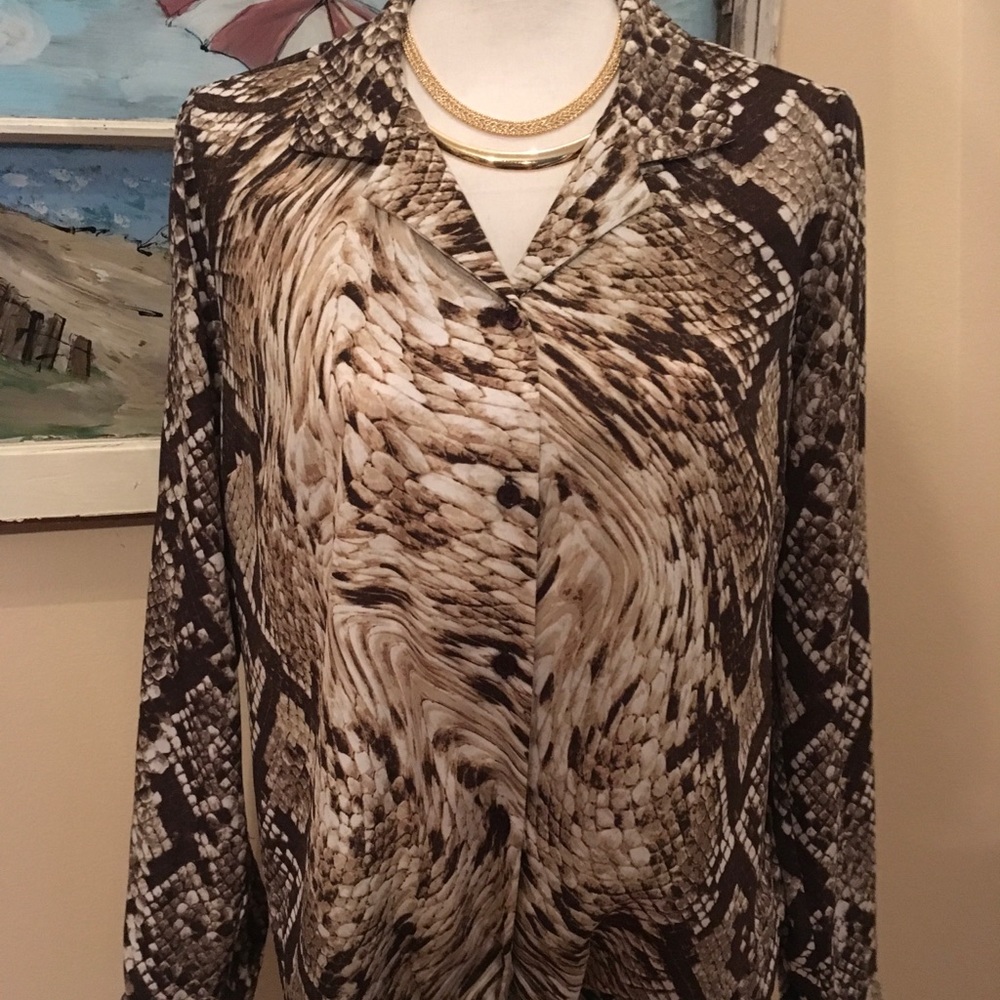 💚SALE AWESOME DEAL NEW Michael Kors button blouse